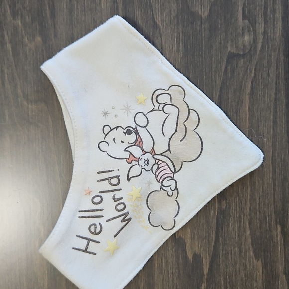 Disney Baby Winnie the Pooh Apron Bib Set (3 pcs) - Picture 6 of 8